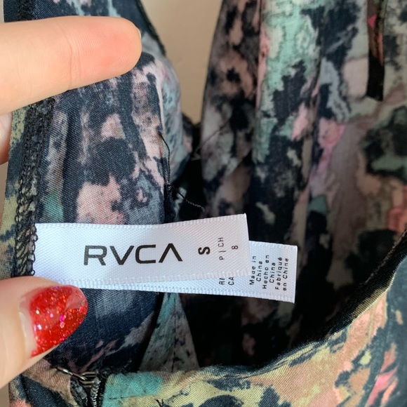NWT RVCA Kingsman Mauve Floral High Neck Open Back Mini Dress - Picture 6 of 10